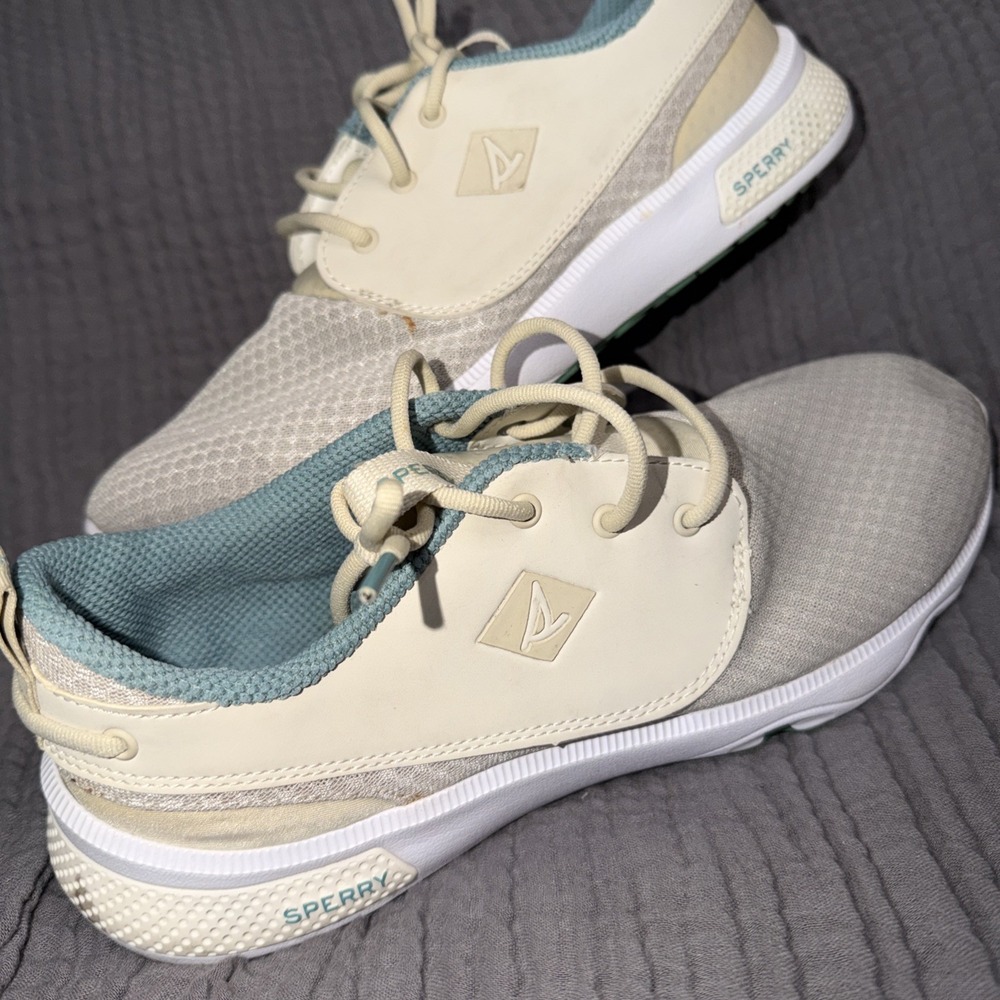 Sperry Women's Low Top Boat Shoes Beach Active Sneakers Shoes Size 8.5